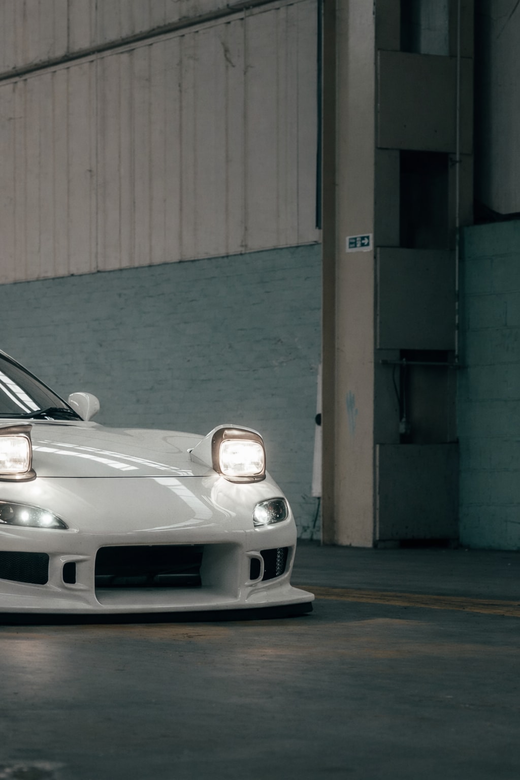 Tight front crop of the RX-7 with pop-up headlights raised